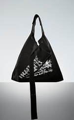 ディスコード ヨウジヤマモトの新作バッグ、“葉”や“結び目”モチーフのレザーショルダーやトート｜写真13