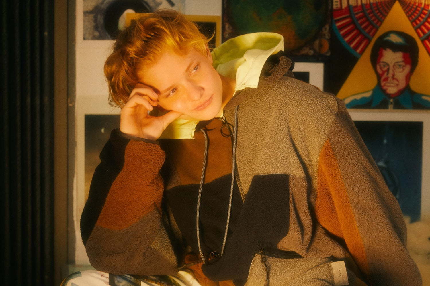 ネーム×フラグスタフ初コラボ、映画『惑星ソラリス』着想のプリントTシャツやパッチワークフリース