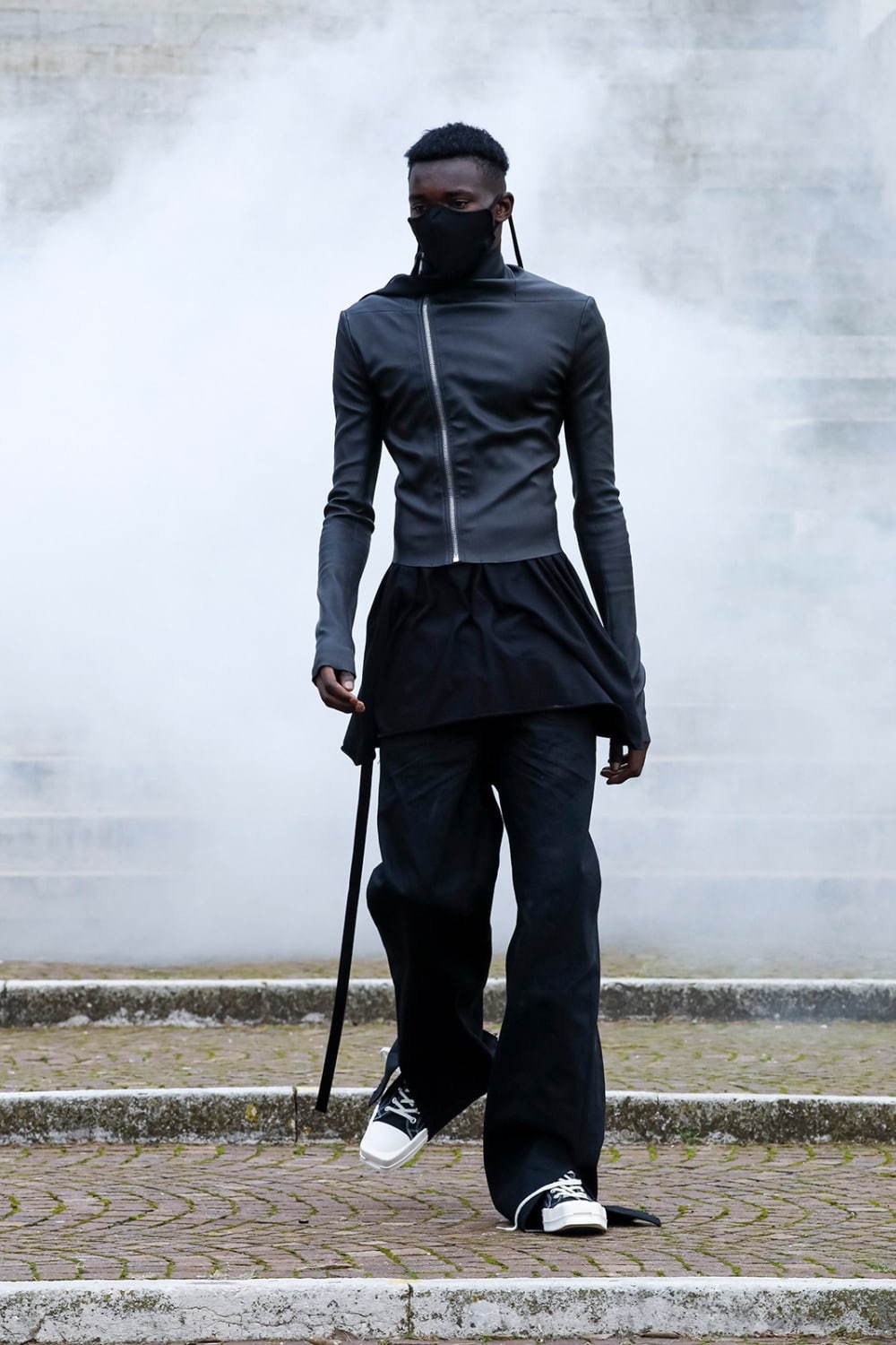 リック・オウエンス(Rick Owens) 2021-22年秋冬メンズコレクション  - 写真16