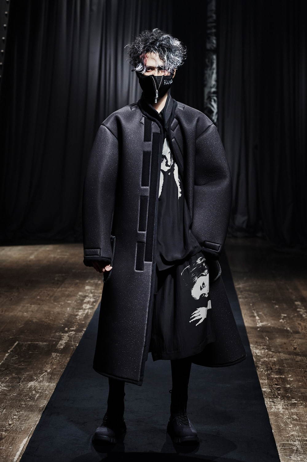 ヨウジヤマモト(Yohji Yamamoto) 2021-22年秋冬メンズコレクション  - 写真1