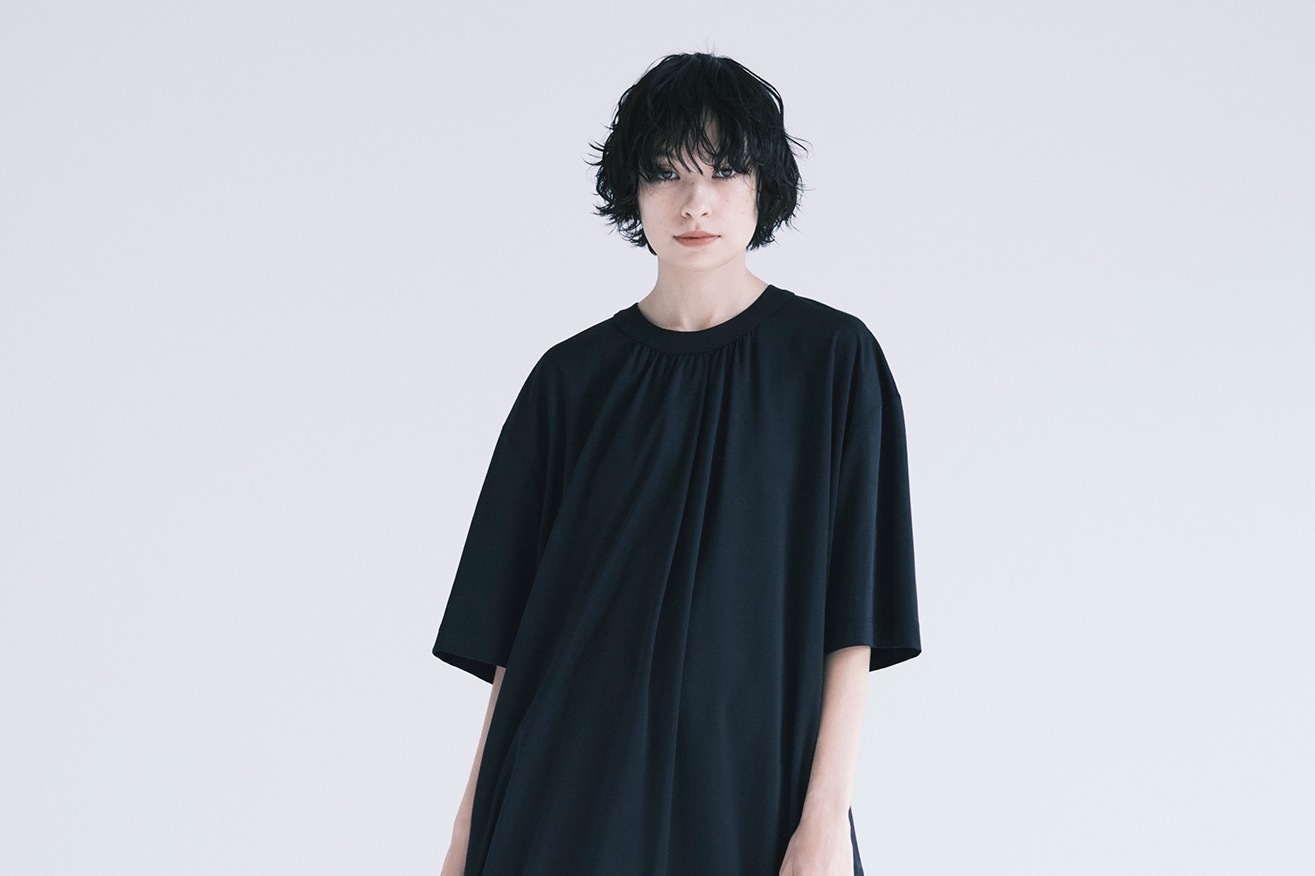 HaaTの「ORJ」新作、柔らかなジェンダーレスジャケット＆ミニマルなワンピースなど
