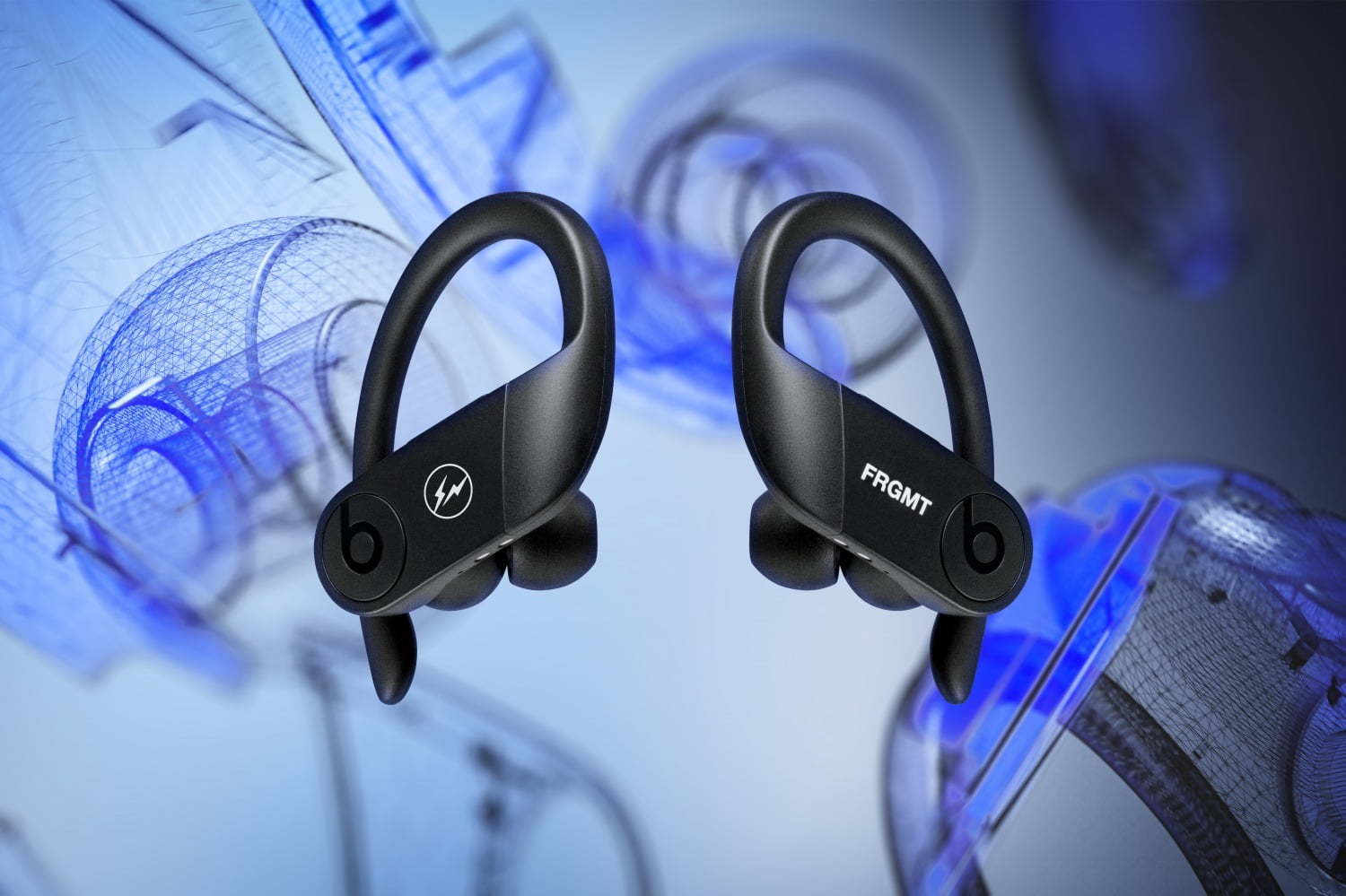 Beats × フラグメント デザインのイヤホン“稲妻”ロゴ入り「Powerbeats ...