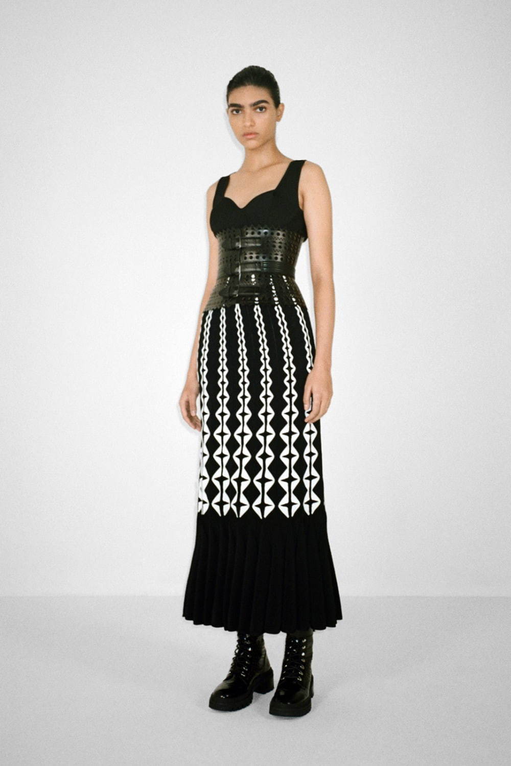 アライア(ALAÏA) 2021-22年秋冬ウィメンズコレクション  - 写真4