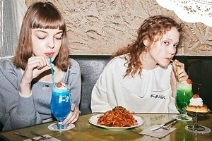 ネオ喫茶「不純喫茶ドープ」ナポリタン＆クリームソーダがファッションに！ヘザーとコラボ