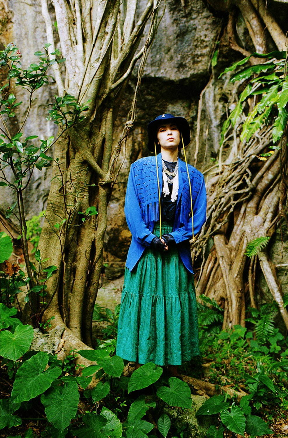 カンゴール 2021年春夏｜female ノーカラージャケット