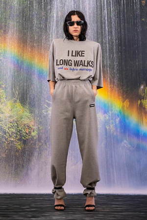 ヴェトモン(VETEMENTS) 2021-22年秋冬ウィメンズコレクション  - 写真45