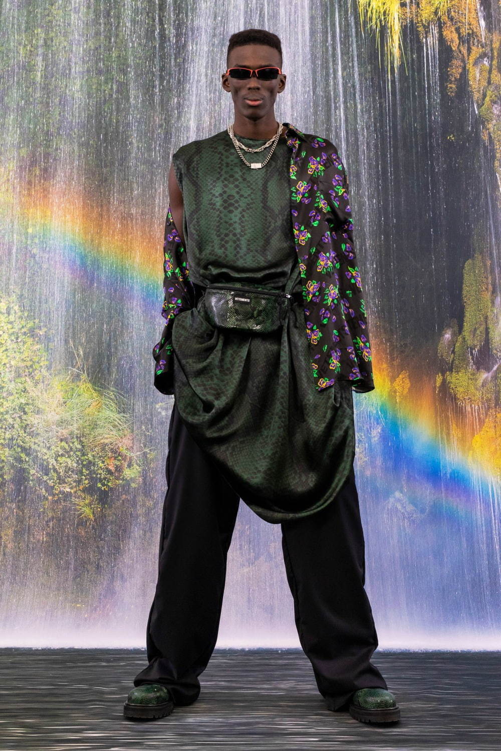 ヴェトモン(VETEMENTS) 2021-22年秋冬メンズコレクション シルエット - 写真47