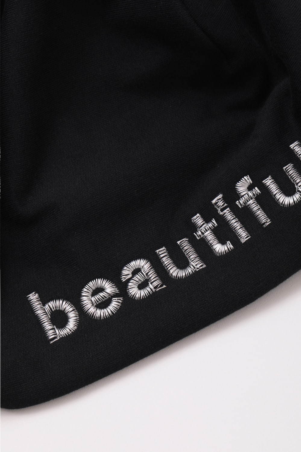 ビューティフルピープルのメンズパーカー＆長袖Tシャツ、“内側が