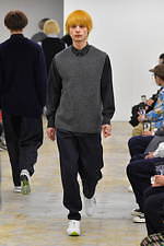 コム デ ギャルソン・シャツ 2021-22年秋冬コレクション - 気軽に、楽しく身に纏う｜写真36