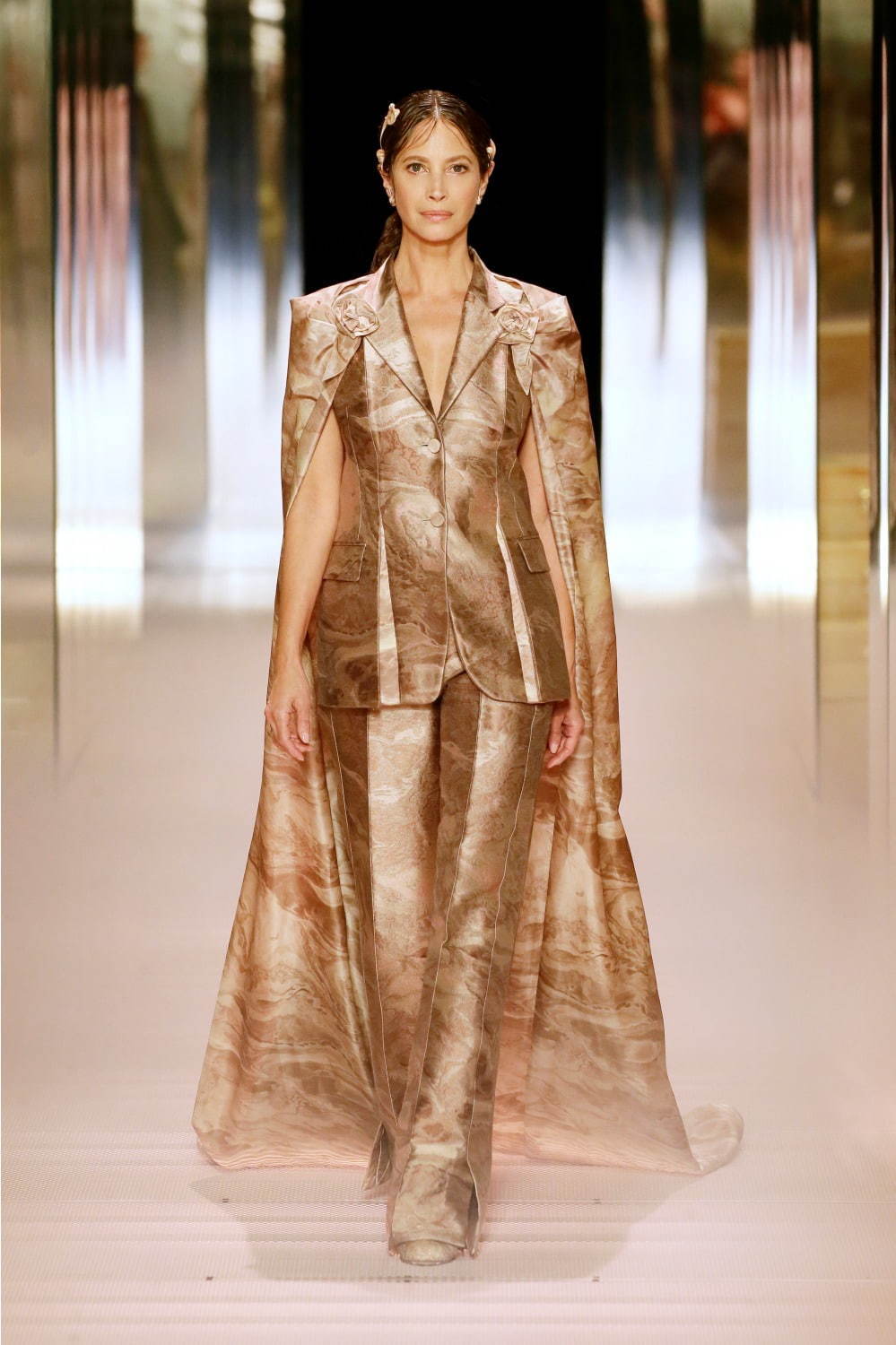 フェンディ オートクチュール(FENDI Haute Couture ) 2021年春夏ウィメンズコレクション  - 写真15