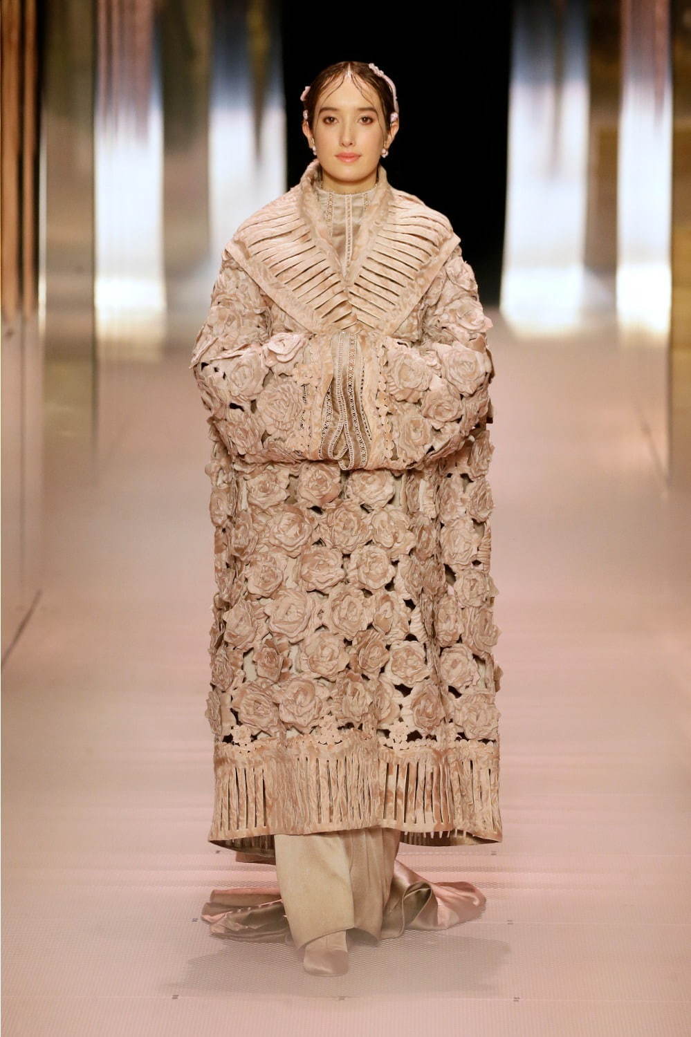 フェンディ オートクチュール(FENDI Haute Couture ) 2021年春夏ウィメンズコレクション  - 写真16