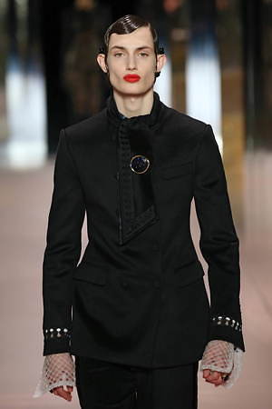 フェンディ オートクチュール(FENDI Haute Couture ) 2021年春夏ウィメンズコレクション  - 写真28