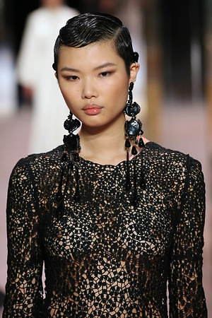 フェンディ オートクチュール(FENDI Haute Couture ) 2021年春夏ウィメンズコレクション  - 写真30