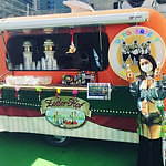 「新宿フリーマーケット」日替わりキッチンカー＆雑貨店が新宿西口に集結、ステーキ丼や手作りアクセ｜写真23