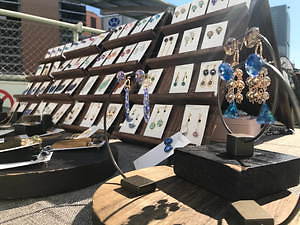 「新宿フリーマーケット」日替わりキッチンカー＆雑貨店が新宿西口に集結、ステーキ丼や手作りアクセ｜写真21