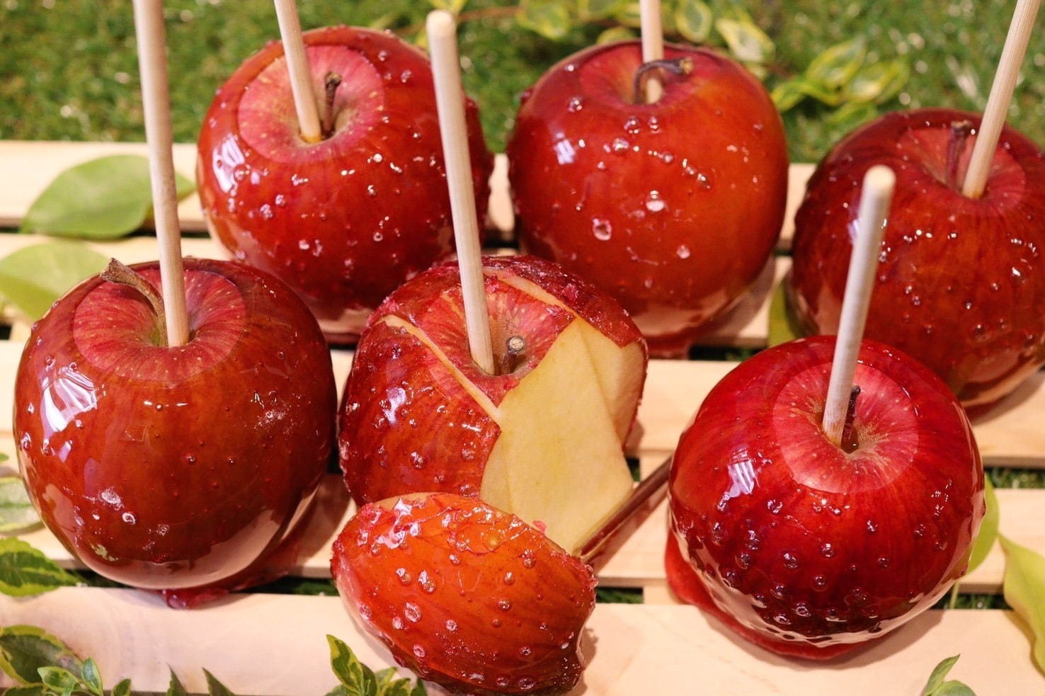 “果汁たっぷり”本格りんご飴専門店「キャンディーアップル」東北初上陸、仙台に限定オープン