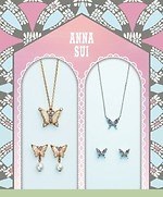 ビーズと蝶モチーフのネックレスとイヤリングセット 245aba0634a917c64238c8dbe9e98b