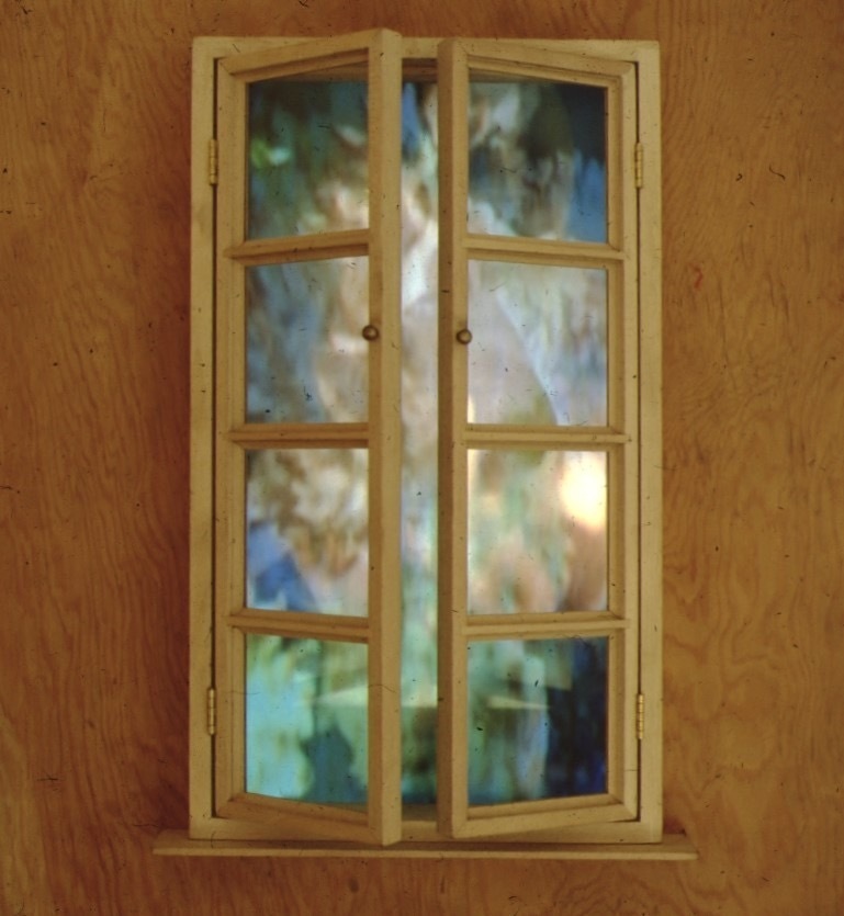 《メタ・マルセル：窓(花)》(部分) 1976-77/83年
Photo by Peter Moore, Courtesy of Shigeko Kubota Video Art Foundation, ©Estate of Shigeko Kubota