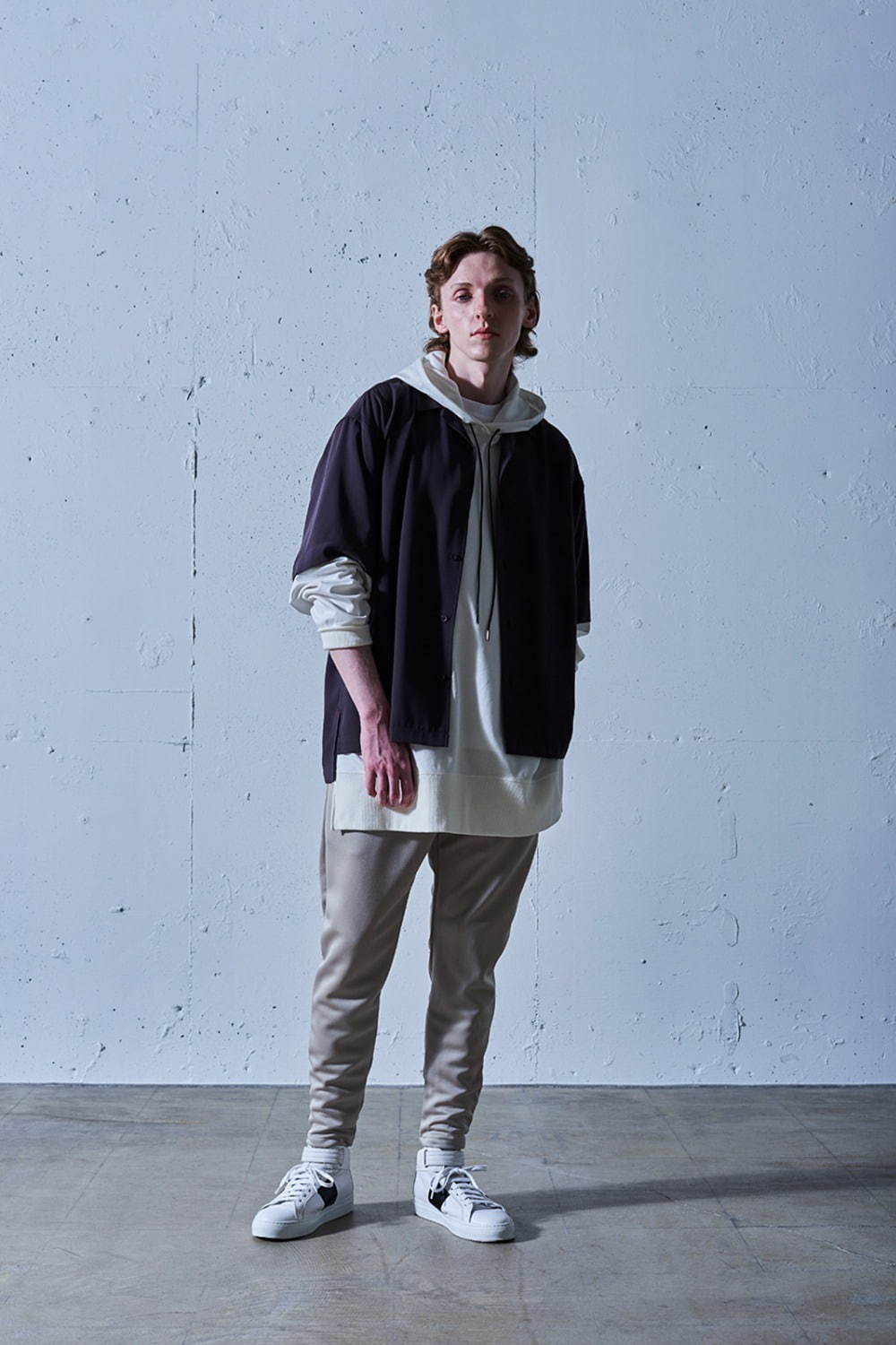 ミディウミソリッド 2021年春夏｜male ノーカラージャケット