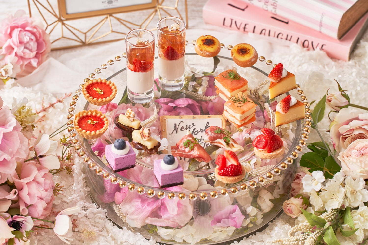 ザ ストリングス 表参道