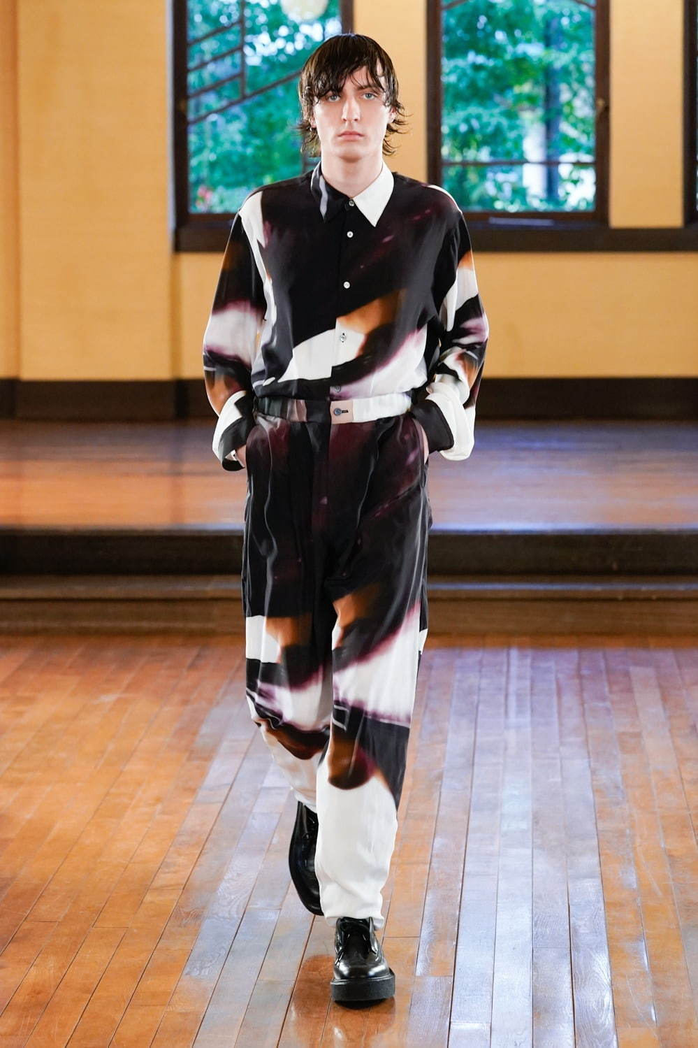 ターク21年秋冬コレクションがランウェイ形式で発表、“夢”を表現した幻想的な服たち｜写真13