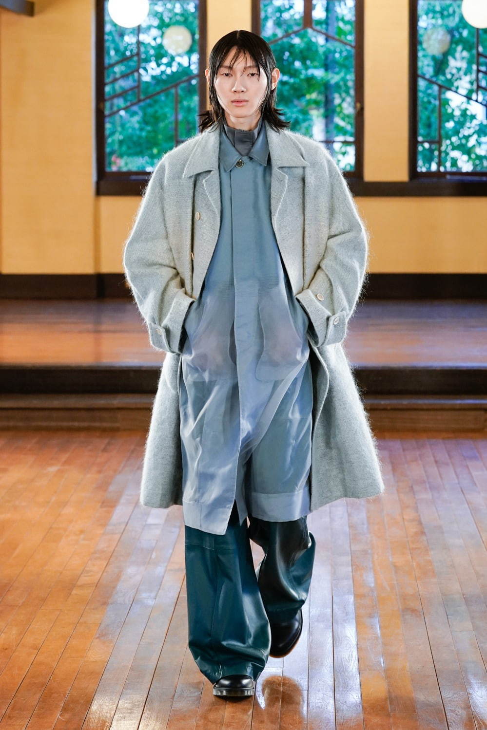 ターク21年秋冬コレクションがランウェイ形式で発表、“夢”を表現した幻想的な服たち｜写真19