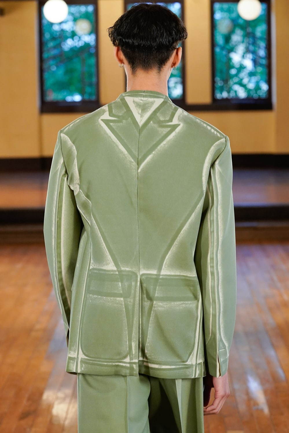 ターク21年秋冬コレクションがランウェイ形式で発表、“夢”を表現した幻想的な服たち｜写真22