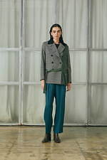 エズミ 2021-22年秋冬ウィメンズコレクション - 現代を渡り歩く、新たな価値を求めて｜写真15