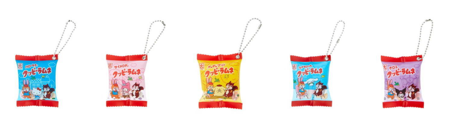 サンリオ×クッピーラムネの雑貨＆菓子、ハローキティのハンカチやマイメロディのラムネ入りポーチ｜写真3