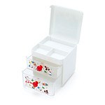 サンリオ×クッピーラムネの雑貨＆菓子、ハローキティのハンカチやマイメロディのラムネ入りポーチ｜写真10