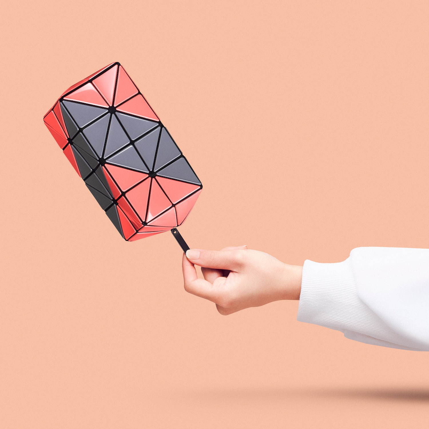 Bao Bao Issey Miyake ジグザグ柄 の新作トートバッグ 三角ピースのバックパックも ファッションプレス