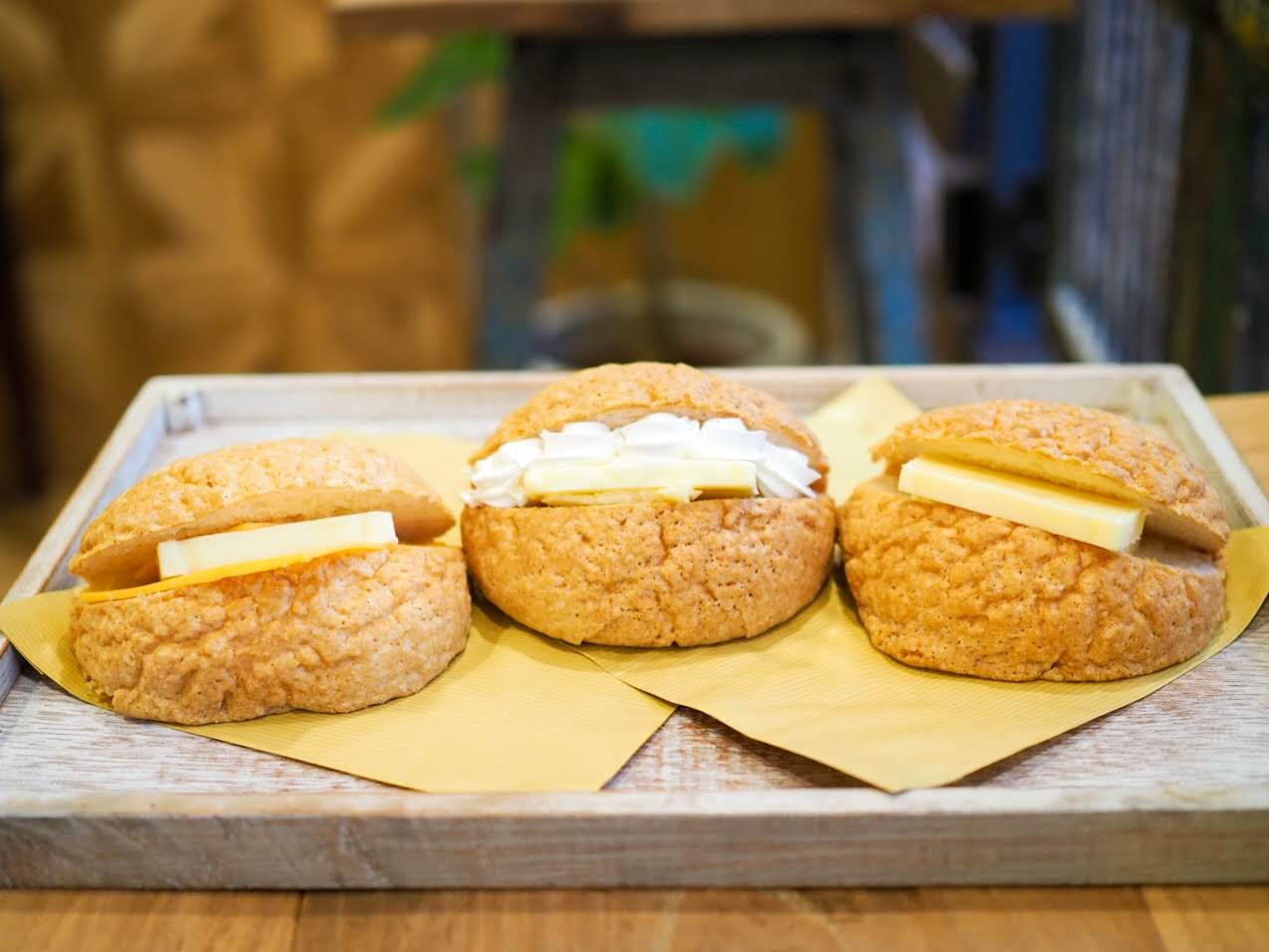 横浜ル・ミトロン「台湾メロンパン」カリッとメロンパンに厚切りバターやチーズをサンド｜写真8