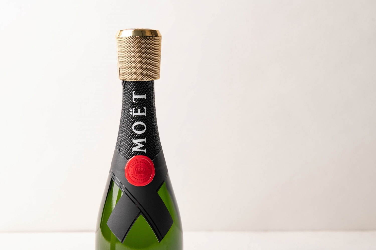 モエ・エ・シャンドンのシャンパン「モエ アンペリアル」アンブッシュのデザイナー・YOONとコラボ｜写真15