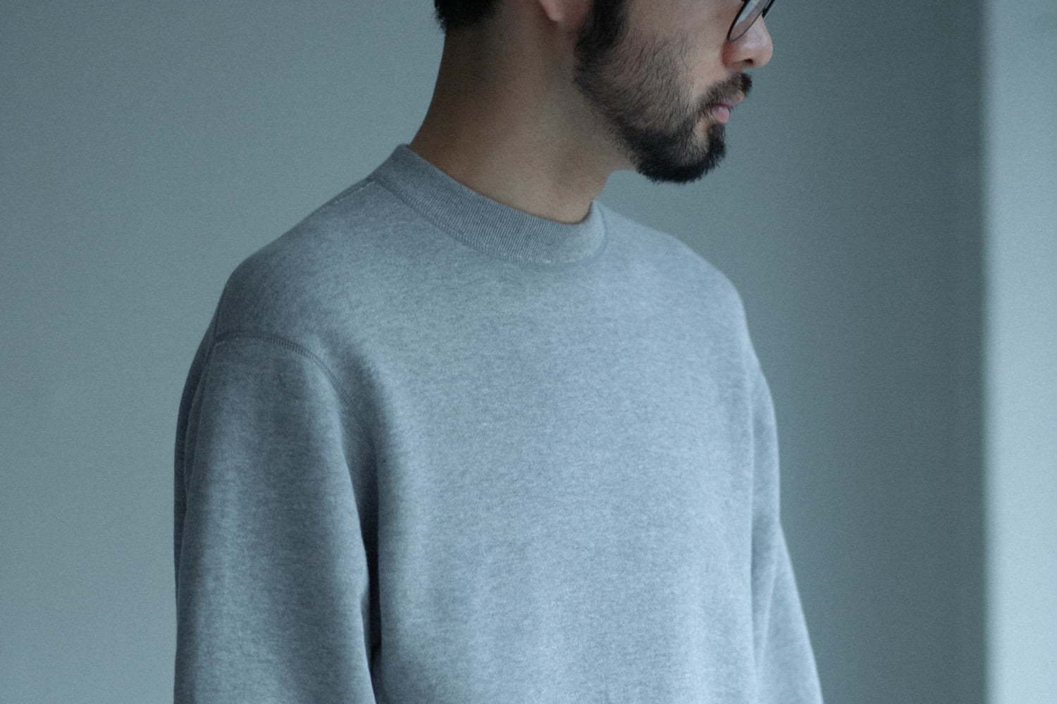 サイベーシックス“上品フォルム”のスウェットシャツ、レショップ 