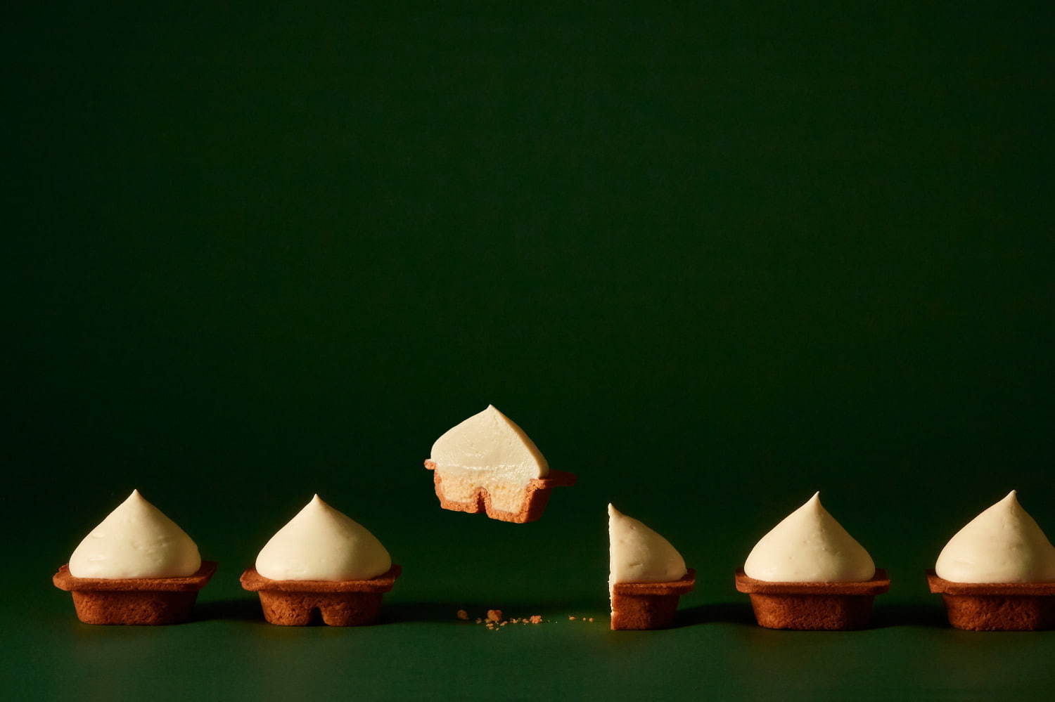 新スイーツブランド「チーズ ワンダー」しっとり＆ふわふわの“発明的チーズケーキ”｜写真5