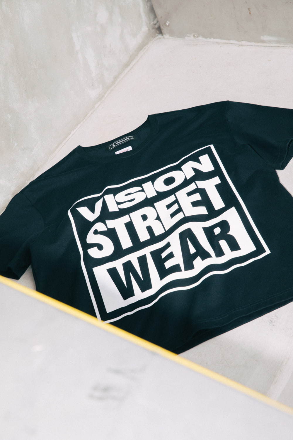 アンリアレイジ×ヴィジョン ストリート ウェア“150%拡大”させたロゴTシャツやスウェット｜写真10