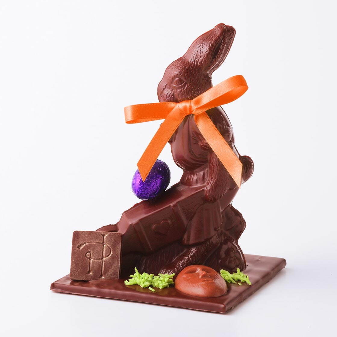 ピエール・エルメ・パリのイースター、ベリーのウサギ型ショコラ＆繊細な細工のエッグチョコ｜写真9