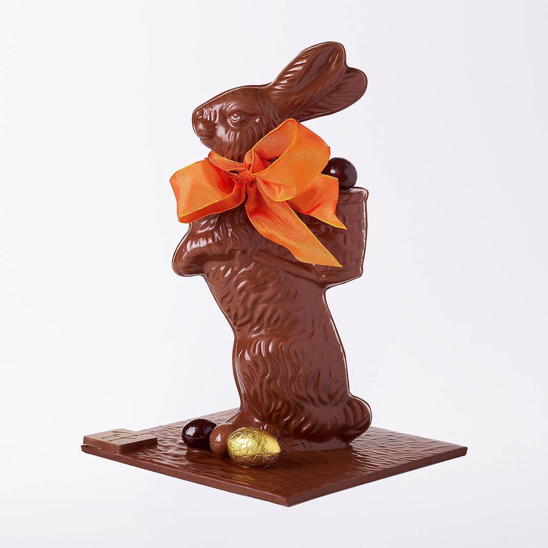 ピエール・エルメ・パリのイースター、ベリーのウサギ型ショコラ＆繊細な細工のエッグチョコ｜写真10