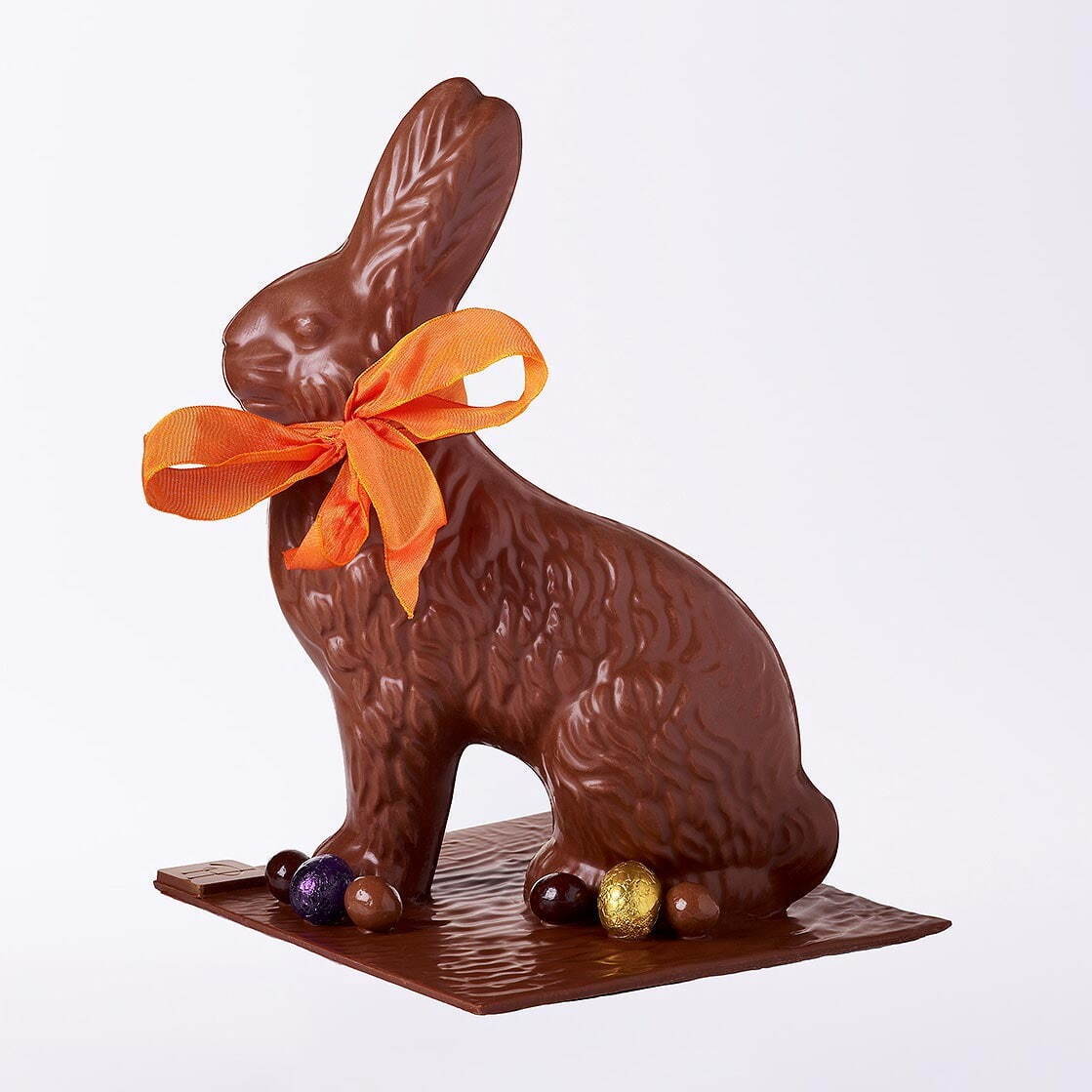 ピエール・エルメ・パリのイースター、ベリーのウサギ型ショコラ＆繊細な細工のエッグチョコ｜写真11