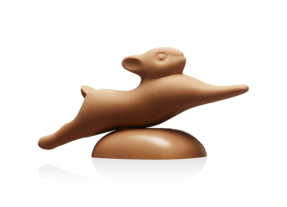 ピエール・エルメ・パリのイースター、ベリーのウサギ型ショコラ＆繊細な細工のエッグチョコ｜写真3
