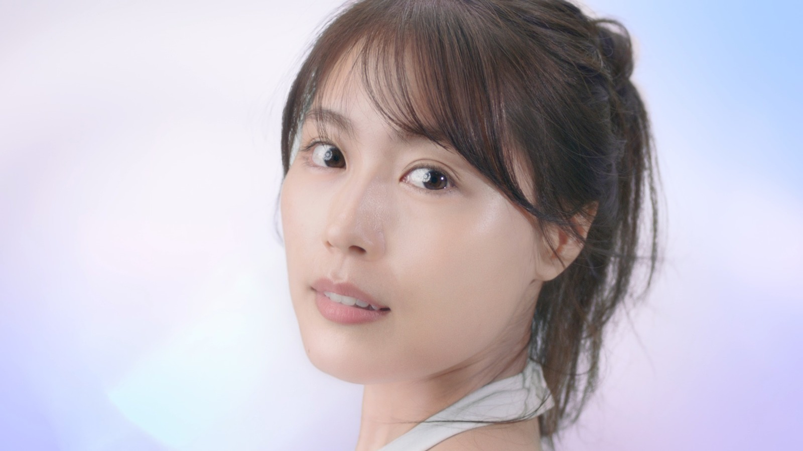 写真1 3 Sk Iiの新美白美容液 ジェノプティクス ウルトオーラ エッセンス なめらかで明るいオーラ肌へ ファッションプレス 写真1 3 Sk Iiの新美白美容液 ジェノプティクス ウルトオーラ エッセンス なめらかで明るいオーラ肌へ ファッションプレス
