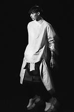 ユリウス 2021-22年秋冬コレクション - 抑圧を跳ね返す力強さ、研ぎ澄まされた佇まい｜写真18