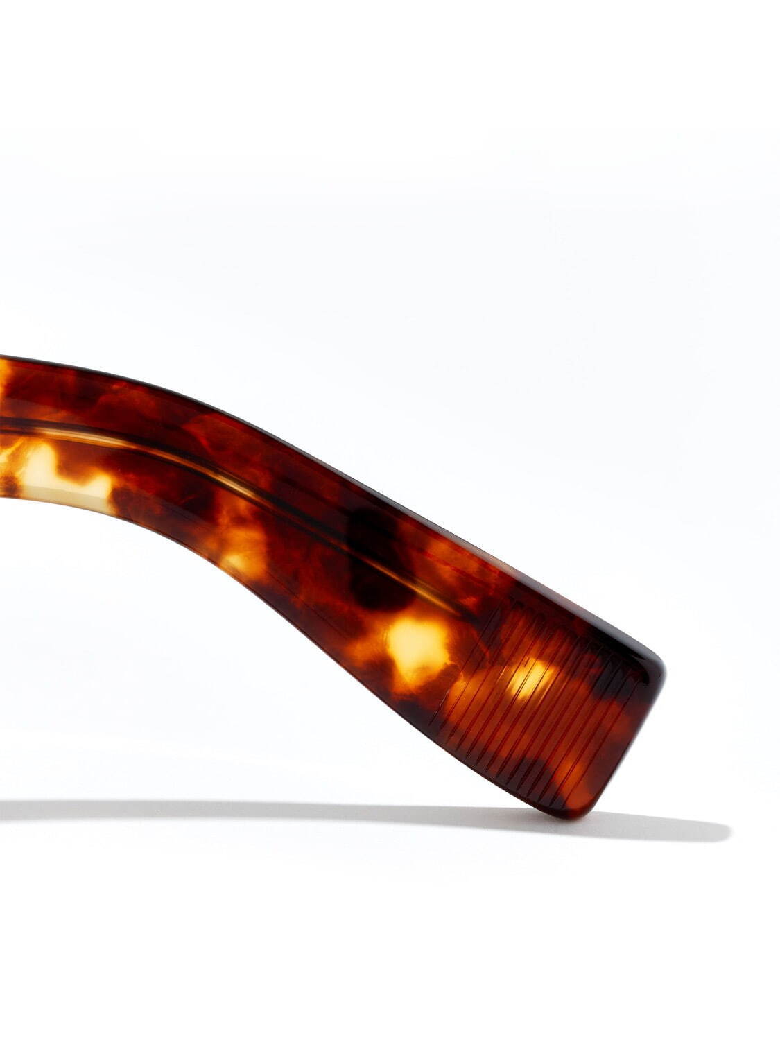 オーラリー“ヘキサゴン型レンズ”のサングラス、アイヴァン 7285のデザイナー中川浩考とコラボ｜写真7