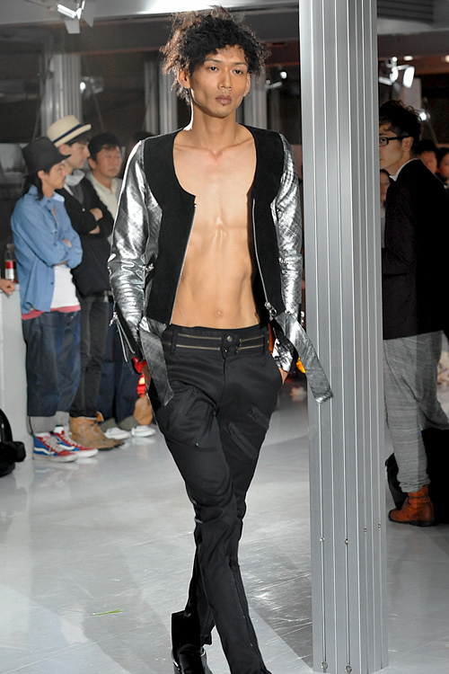 バナル シック ビザール 2010年春夏<span>コレクション</span> - 写真19