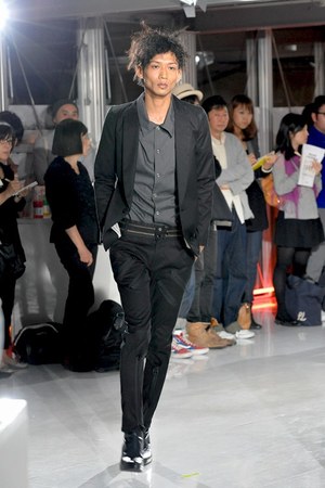 バナル シック ビザール(banal chic bizarre) 2010年春夏ウィメンズ&メンズコレクション  - 写真9