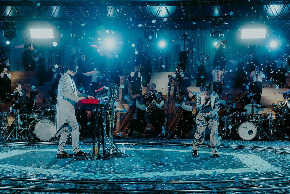 YOASOBI 三原色｜写真5