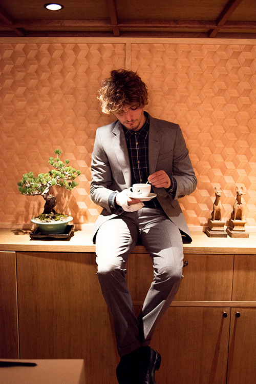 写真8/18｜メゾン キツネ 2013-14秋冬のルックに水原希子が出演