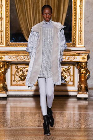 エルマンノ シェルヴィーノ(ERMANNO SCERVINO) 2021-22年秋冬ウィメンズコレクション  - 写真29