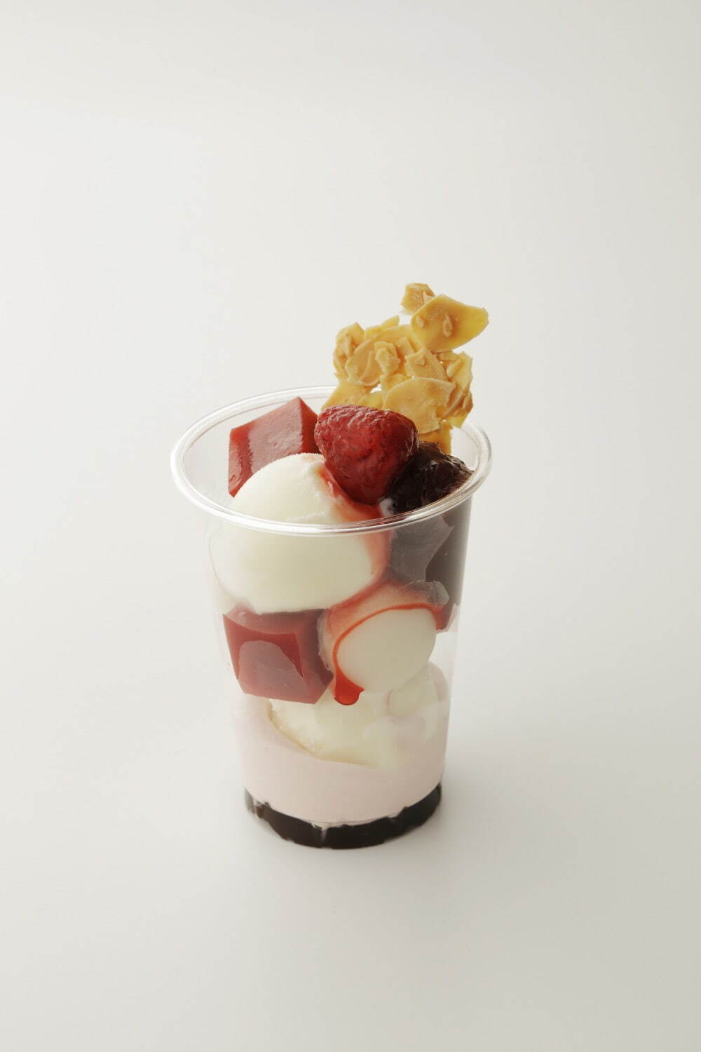 あんパフェ［いちご］ 801円(税込)