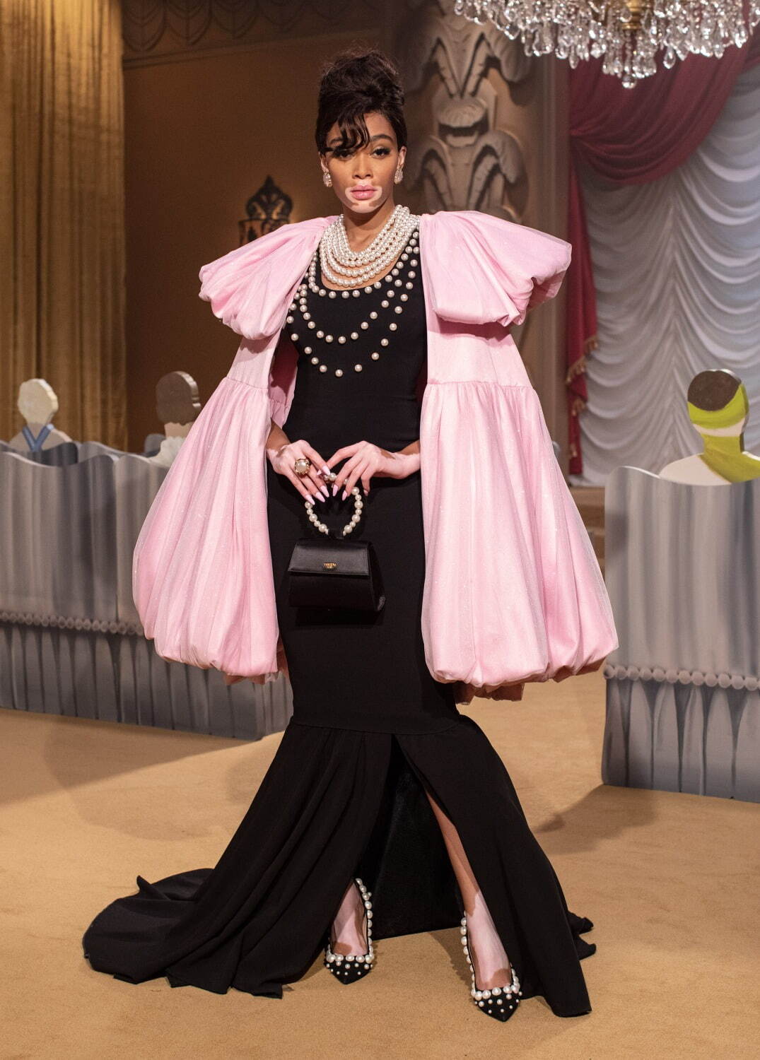 モスキーノ 2021-22年秋冬｜ ケープ